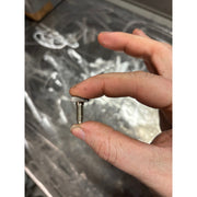 hands showing esab thumb screw
