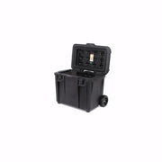 Rolling Case included with Lincoln Electric® Elevate™ SLi Battery-Powered Welder