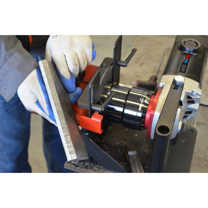 finished beveld plate next to steelmax bm18